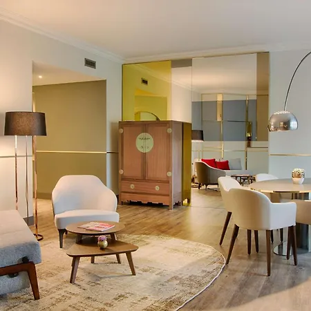 Hotel Nh Collection Porta Nuova 4*